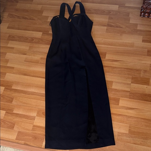 HUE Dresses & Skirts - HUE Black Strapless Dress